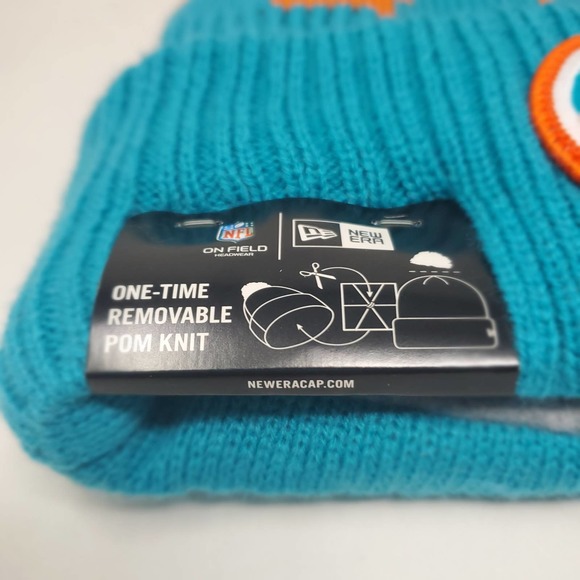 NEW 2020 NFL NEW ERA ON FIELD SIDELINE BEANIE - Miami Dolphins - Picture 3 of 5